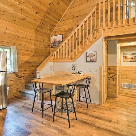 Cozy Retreat With Porch And Double Jj Resort Access! Rothbury 외부 사진