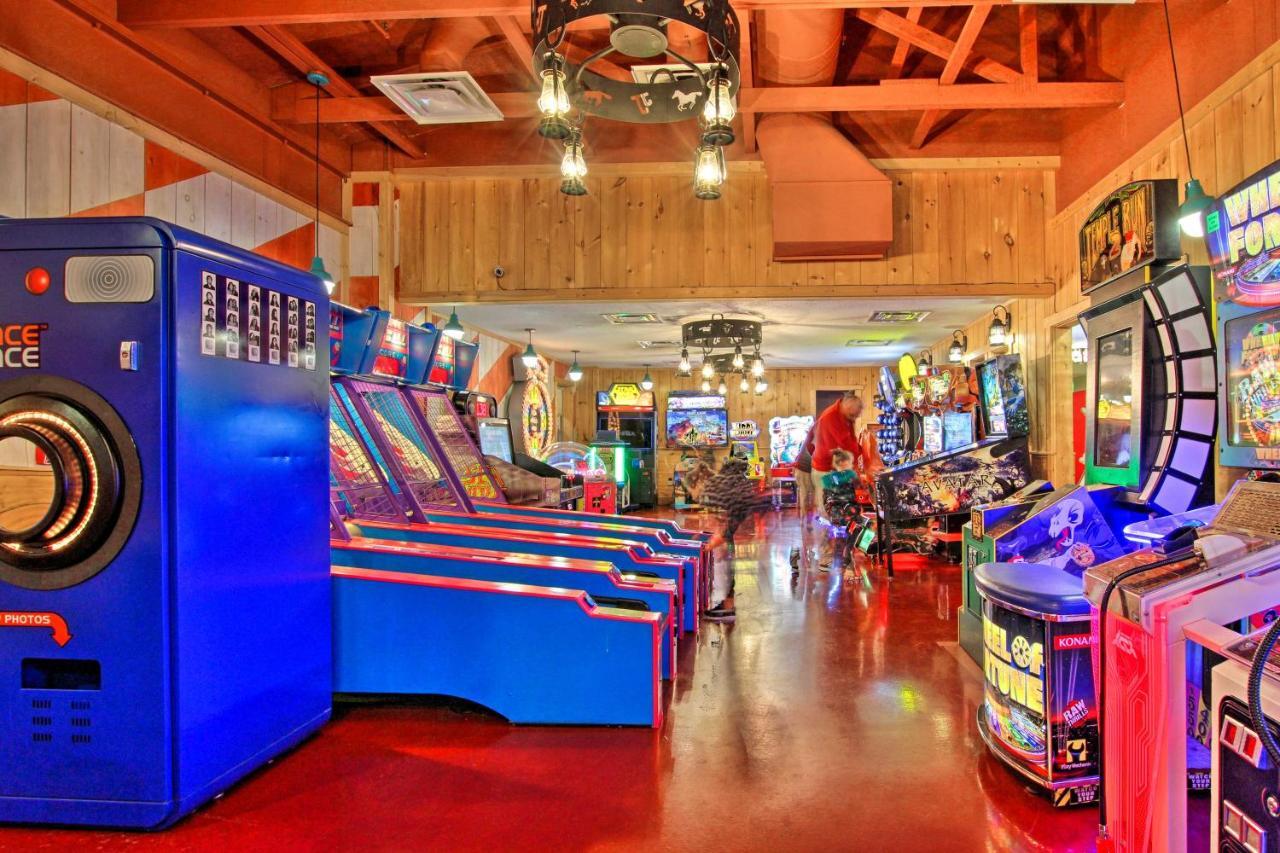 Cozy Retreat With Porch And Double Jj Resort Access! Rothbury 외부 사진